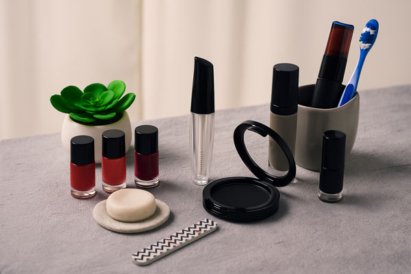 پوکه های آرایشی مقاله1